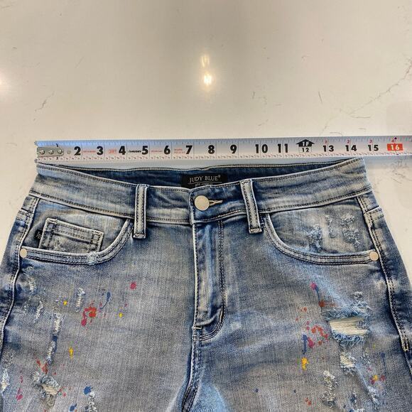Judy Blue Mid-Rise Rainbow Paint Splash Jean Shorts Size Small - Picture 6 of 7